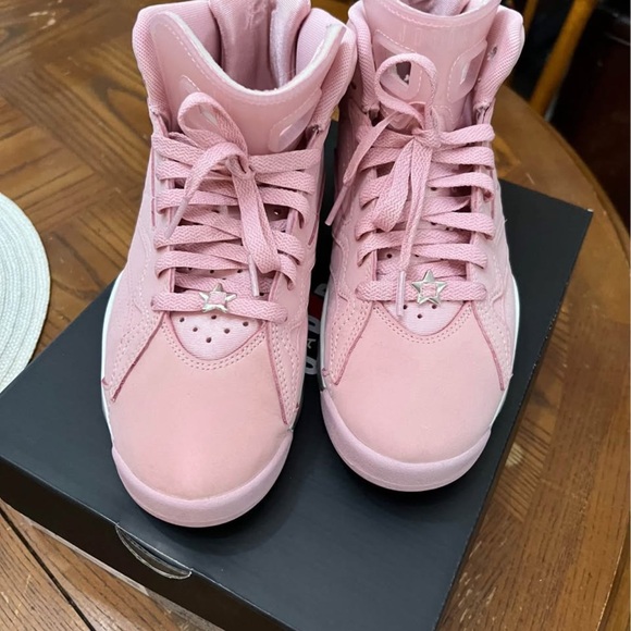 WMNS Nike Jordan’s MVP - Picture 3 of 7